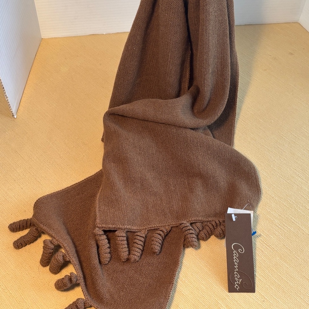 Caamana Wool Scarf Camel w/ Spiral Tassle Fringe NWT